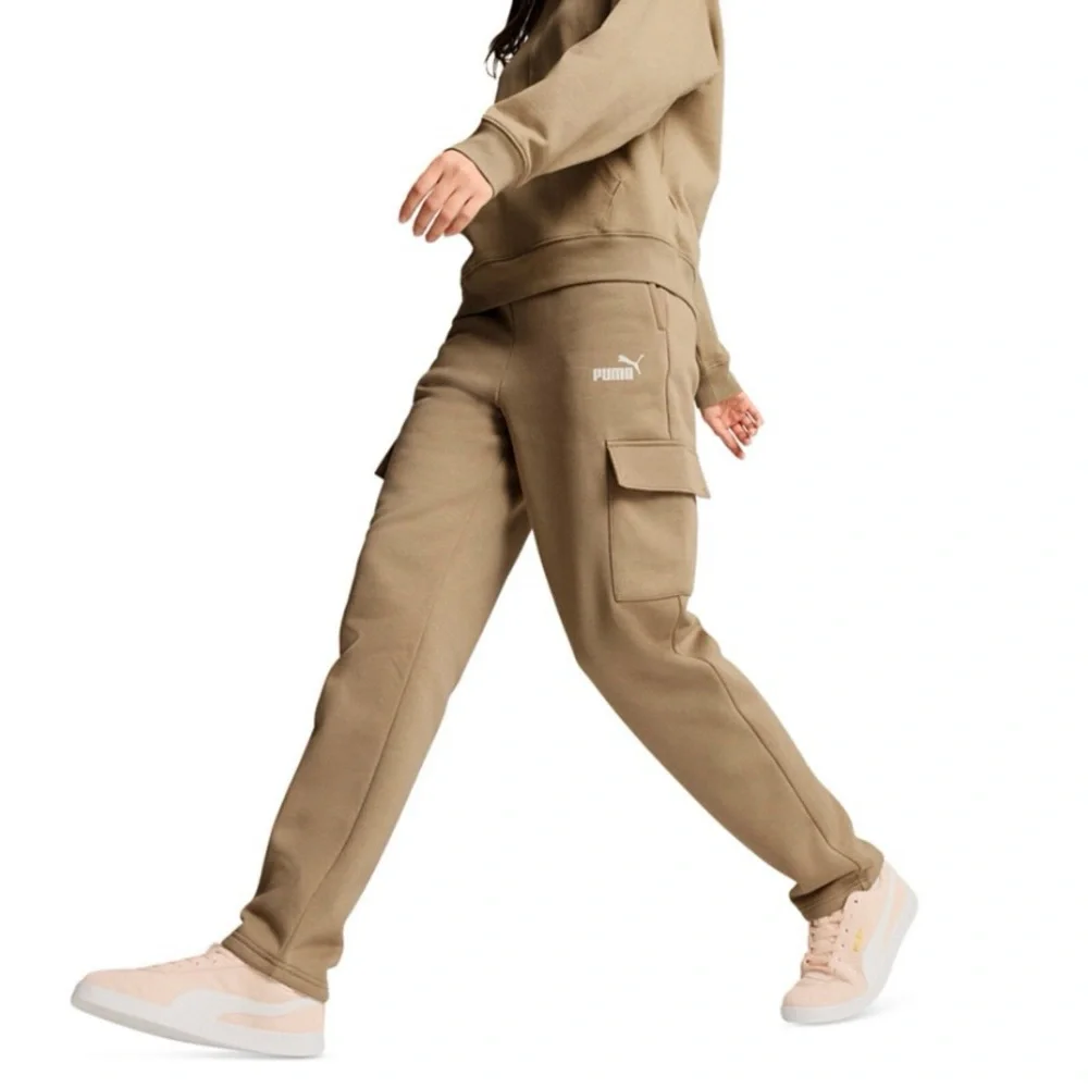 PUMA WOMENS SIZE LARGE  ESSENTIAL CARGO FLEECE PANTS IN OAK BRANCH - Picture 14 of 14